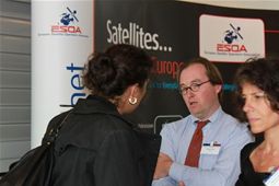 Delegates continuing the discussions over lunch 